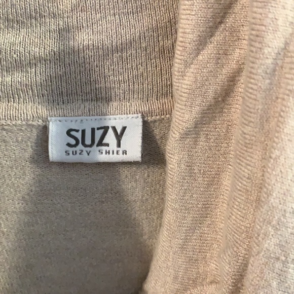 Shirt sleeved sweater - Picture 2 of 2